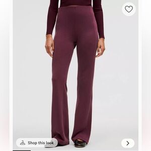 Lululemon Ribbed Softstreme Flared long Pant, size US 6